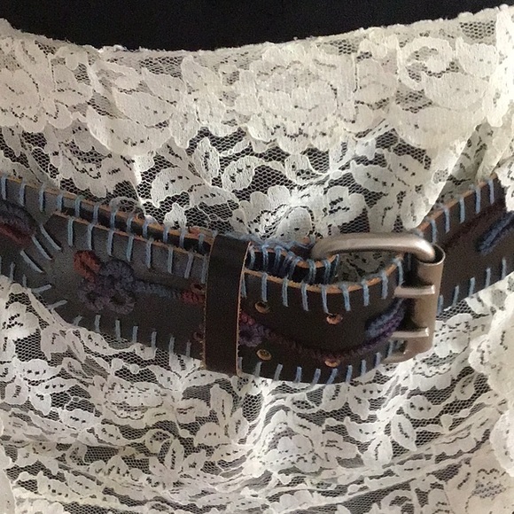 Belt - Picture 2 of 6